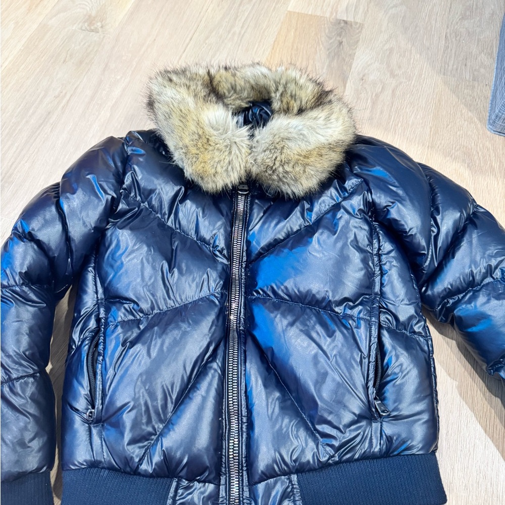 Navy blue Puffer Jacket with removable Faux Fur Collar kids size 7 like new kids - Picture 3 of 7